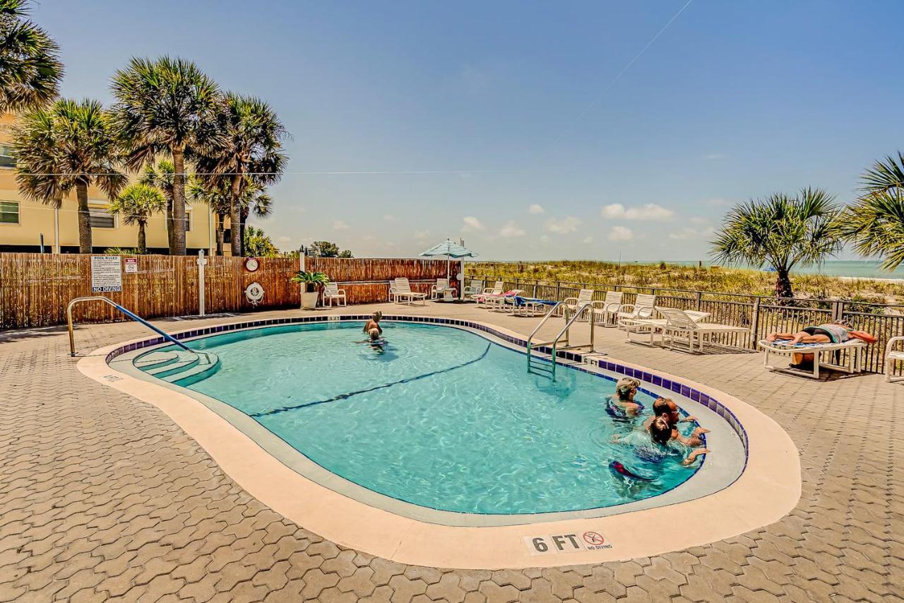 Madeira Norte St. Pete Beach Exterior photo